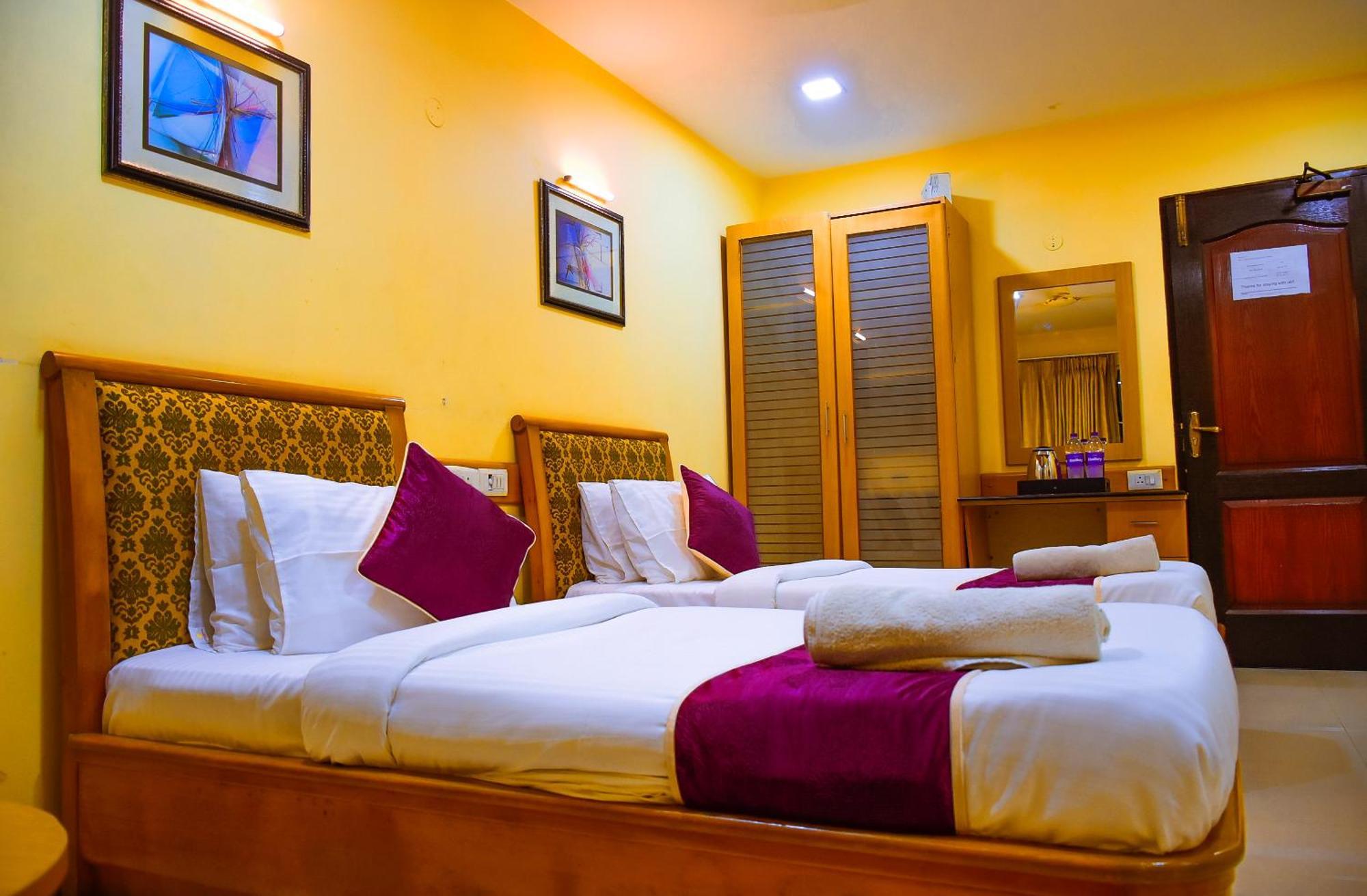 Naksha Tree Hotels - Mogappair Chennai Exterior photo
